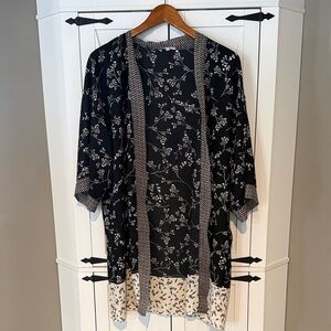 Maurices Black and White Floral Kimono